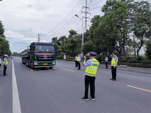 汽車(chē)稱(chēng)重檢測(cè)儀 破解貨運(yùn)車(chē)輛超限超載難題的關(guān)鍵技術(shù)